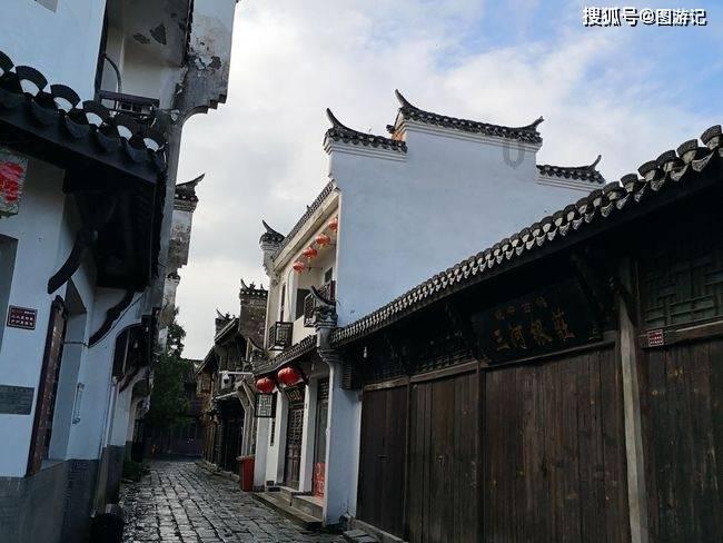 琼崖纵队副司令秘密渡海，忽有陌生商人蹊跷来访，难道泄密了？